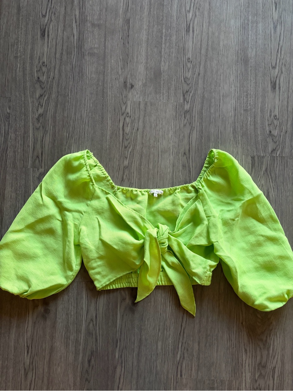 Moon River Neon Lime Tie-Front Puff Sleeve Crop Top
